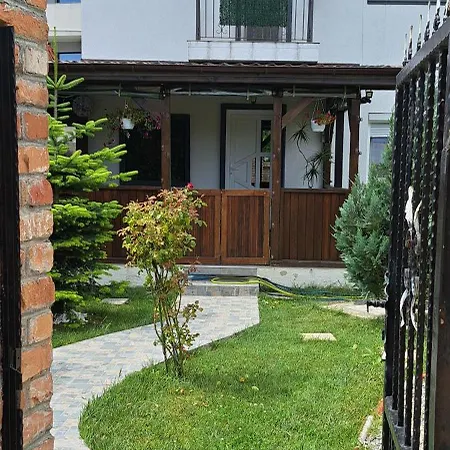 Casa Alba Нэводари