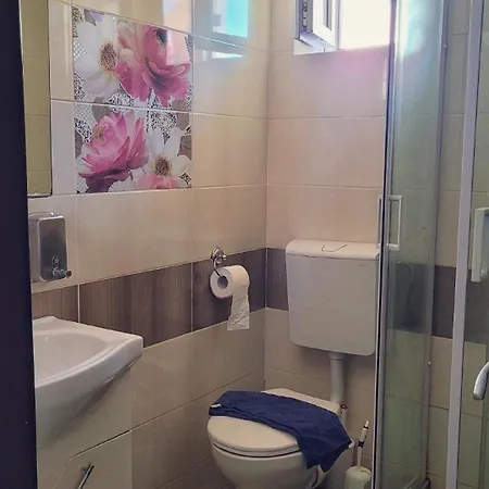 Casa Alba Нэводари