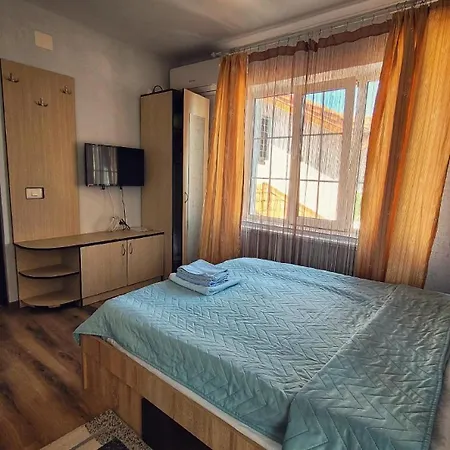 Casa Alba Нэводари