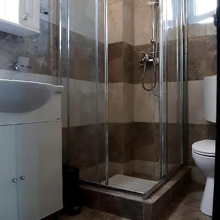 Casa Alba بيت ضيافة Năvodari