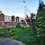 بيت ضيافة Casa Alba Năvodari