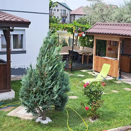 ゲストハウス Casa Alba